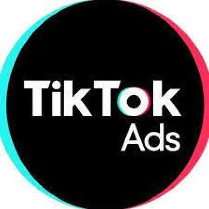TikTok 广告 + 商业中心。国家：芬兰。商业中心包含3个广告账户 + 1个个人账户。支持PayPal，货币为欧元，无增值税，支持后付。可共享像素。